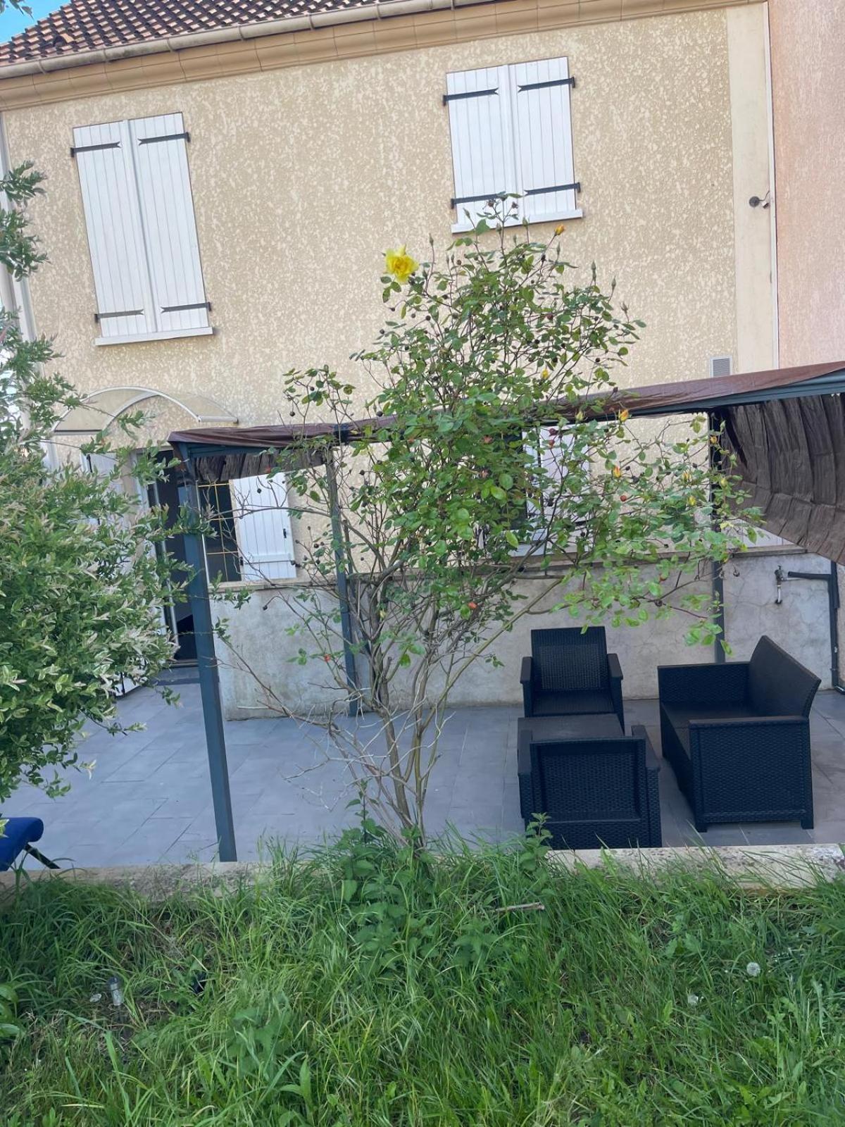 Maison De Caractere A Ballainvilliers Esterno foto